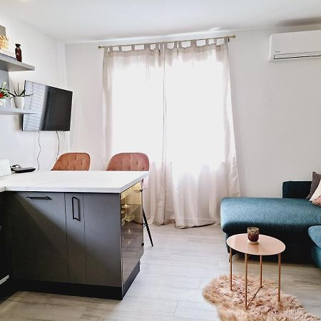 Appartamento Apartman Maja **** Šibenik Esterno foto
