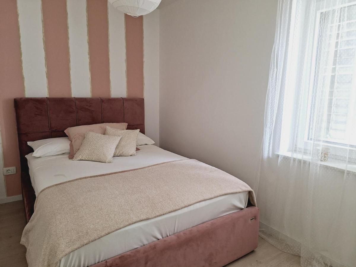 Appartamento Apartman Maja **** Šibenik Esterno foto