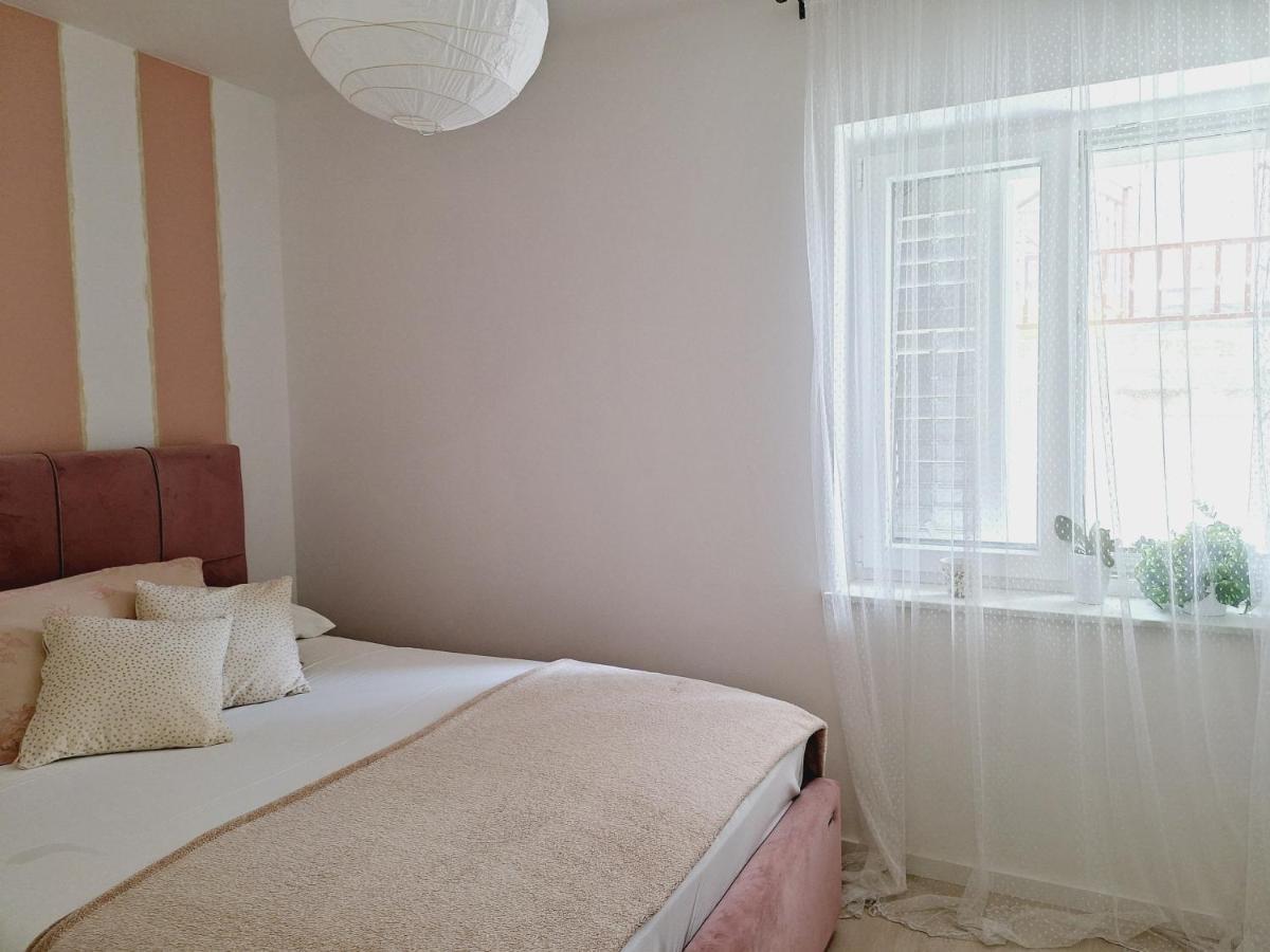 Appartamento Apartman Maja **** Šibenik Esterno foto