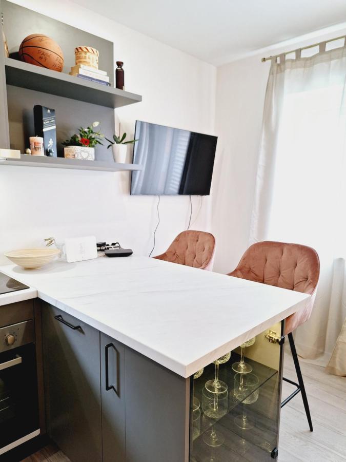 Appartamento Apartman Maja **** Šibenik Esterno foto