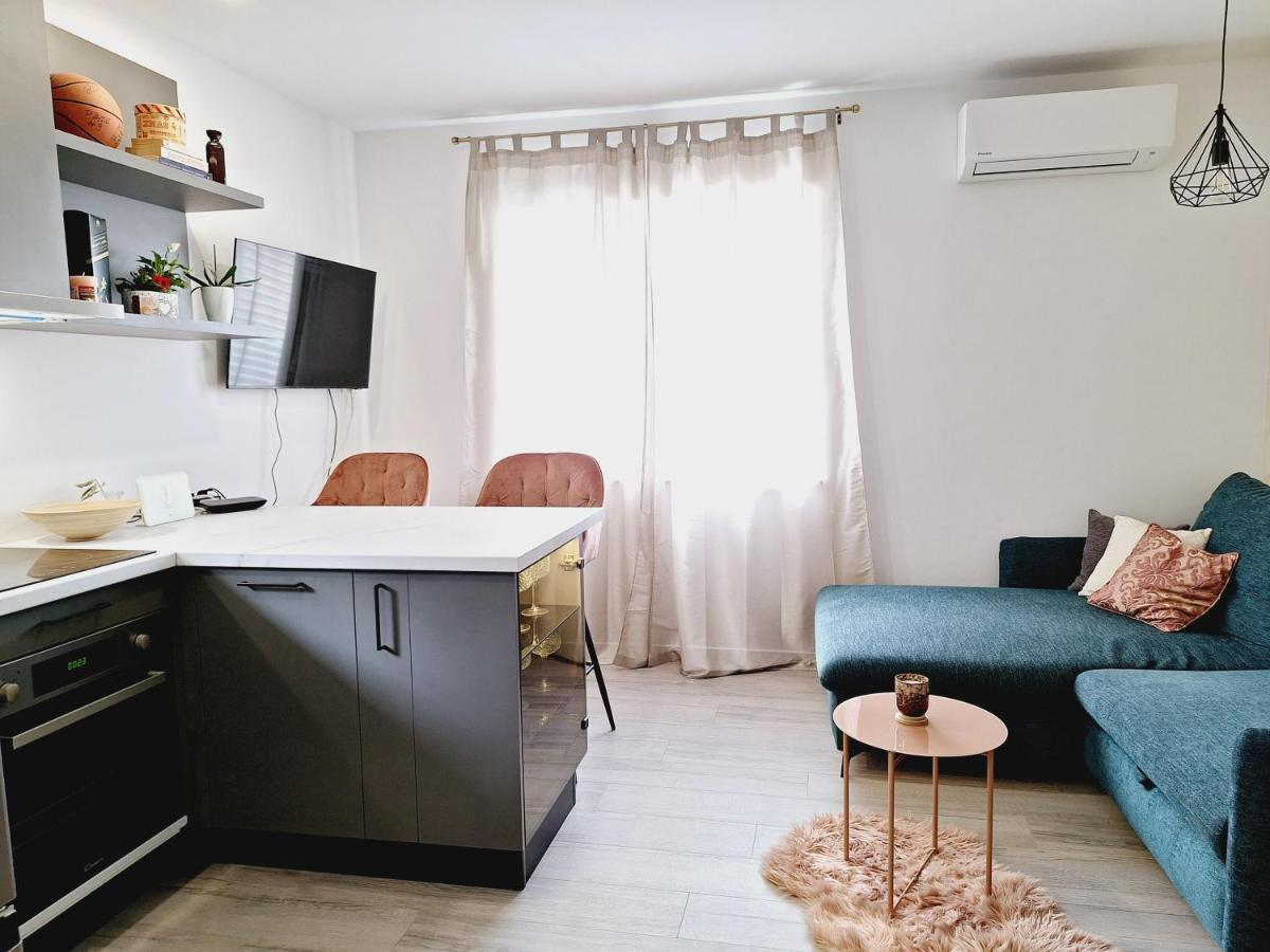 Appartamento Apartman Maja **** Šibenik Esterno foto